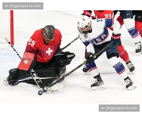 战报:美国女子冰球队6-1大胜加拿大,时隔三年重夺世锦赛冠军 战报:美国女子冰球队6-1大胜加拿大,时隔三年重夺世锦赛冠军
